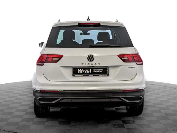 Volkswagen Tiguan II Рестайлинг с пробегом 2021 года, цена 3 150 000 рублей, 52829 км, внедорожник, Автокод Объявления