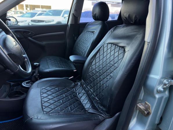 Ford Focus I Рестайлинг с пробегом 2002 года, цена 333 000 рублей, 309925 км, седан, Автокод Объявления