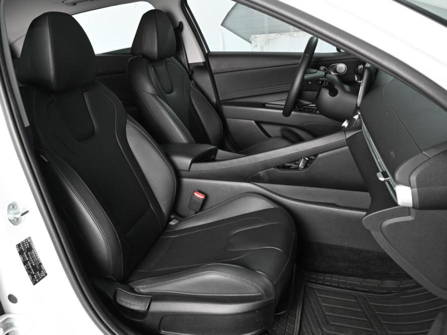 Hyundai Elantra VII (CN7) Рестайлинг Ростов-на-Дону  - изображение 8
