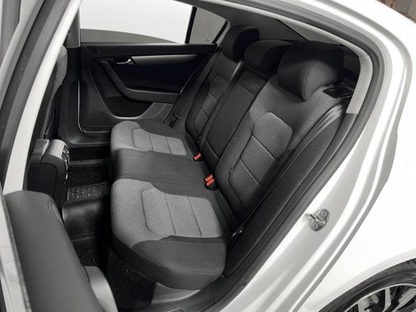 Volkswagen Passat B7 с пробегом 2013 года, цена 1 065 000 рублей, 181936 км, седан, Автокод Объявления