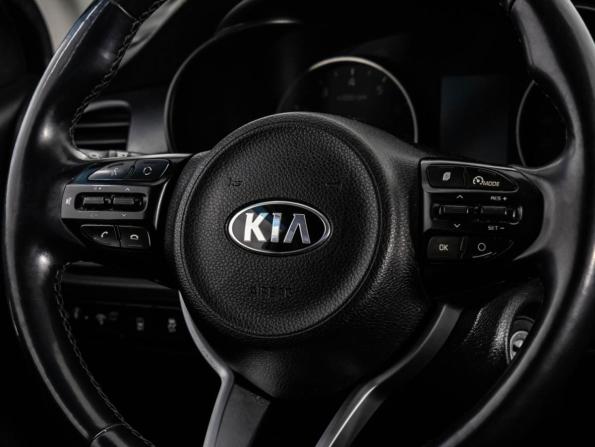 Kia Rio IV с пробегом 2018 года, цена 1 399 000 рублей, 65726 км, хэтчбек, Автокод Объявления