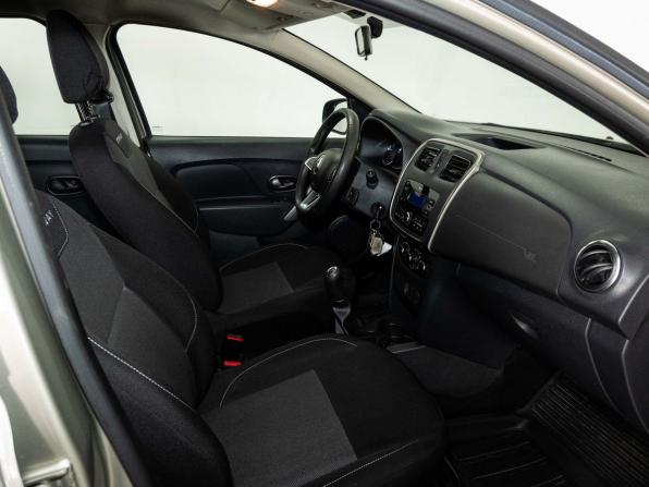 Renault Sandero II Рестайлинг с пробегом 2020 года, цена 1 248 000 рублей, 61000 км, хэтчбек, Автокод Объявления