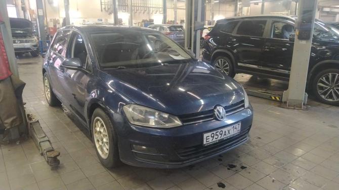 Volkswagen Golf VII с пробегом 2013 года, цена 837 000 рублей, 179347 км, хэтчбек, Автокод Объявления