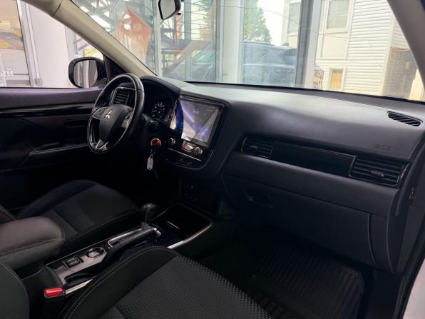 Mitsubishi Outlander III Рестайлинг 3 с пробегом 2020 года, цена 2 250 000 рублей, 80241 км, внедорожник, Автокод Объявления