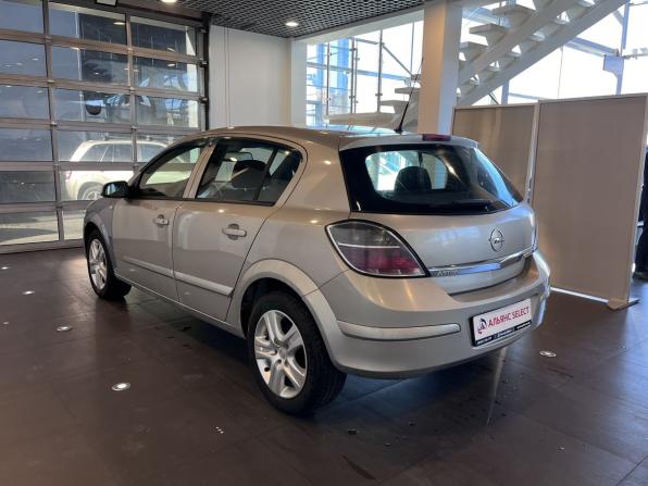 Opel Astra H Рестайлинг с пробегом 2009 года, цена 266 000 рублей, 257630 км, хэтчбек, Автокод Объявления
