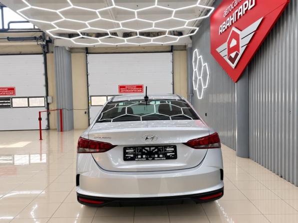 Hyundai Solaris II Рестайлинг с пробегом 2021 года, цена 1 310 000 рублей, 100649 км, седан, Автокод Объявления