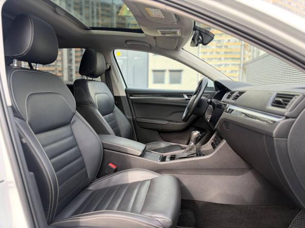 Skoda Superb III Рестайлинг с пробегом 2023 года, цена 2 945 000 рублей, 85600 км, лифтбек, Автокод Объявления