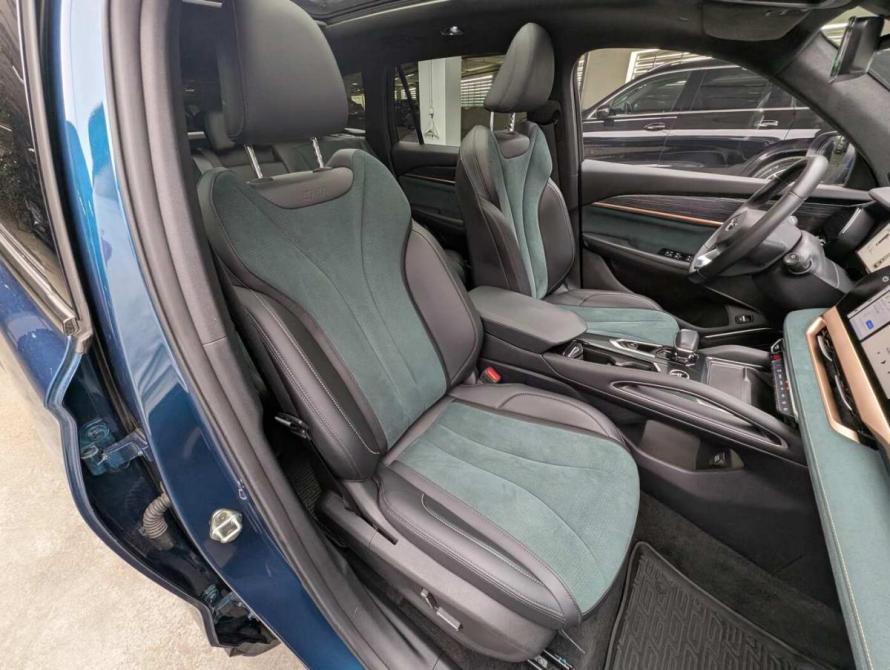 Geely Monjaro I Москва  - изображение 12