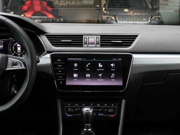 Skoda Superb III Рестайлинг с пробегом 2020 года, цена 3 150 000 рублей, 64000 км, лифтбек, Автокод Объявления