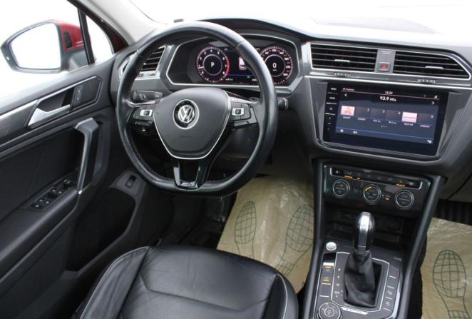 Volkswagen Tiguan II с пробегом 2018 года, цена 2 490 000 рублей, 203086 км, внедорожник, Автокод Объявления