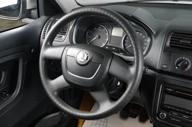 Skoda Fabia II Рестайлинг с пробегом 2012 года, цена 629 000 рублей, 160200 км, хэтчбек, Автокод Объявления