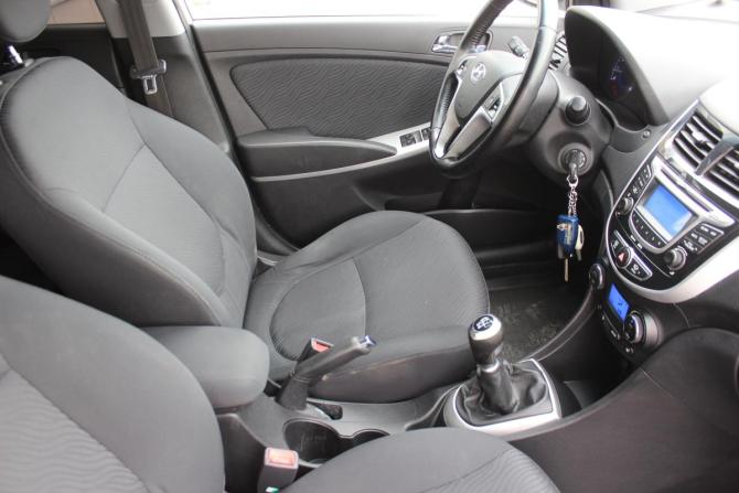 Hyundai Solaris I с пробегом 2012 года, цена 837 000 рублей, 130574 км, седан, Автокод Объявления