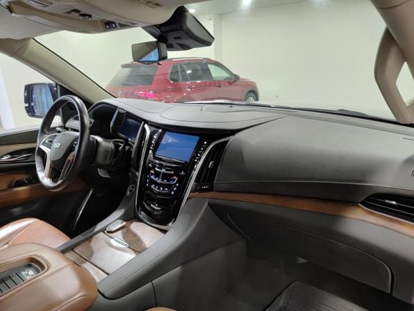 Cadillac Escalade IV с пробегом 2020 года, цена 5 475 000 рублей, 120961 км, внедорожник, Автокод Объявления