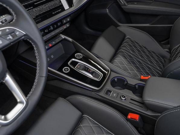 Audi A3 IV (8Y) Рестайлинг с пробегом 2025 года, цена 4 050 000 рублей, 11 км, хэтчбек, Автокод Объявления