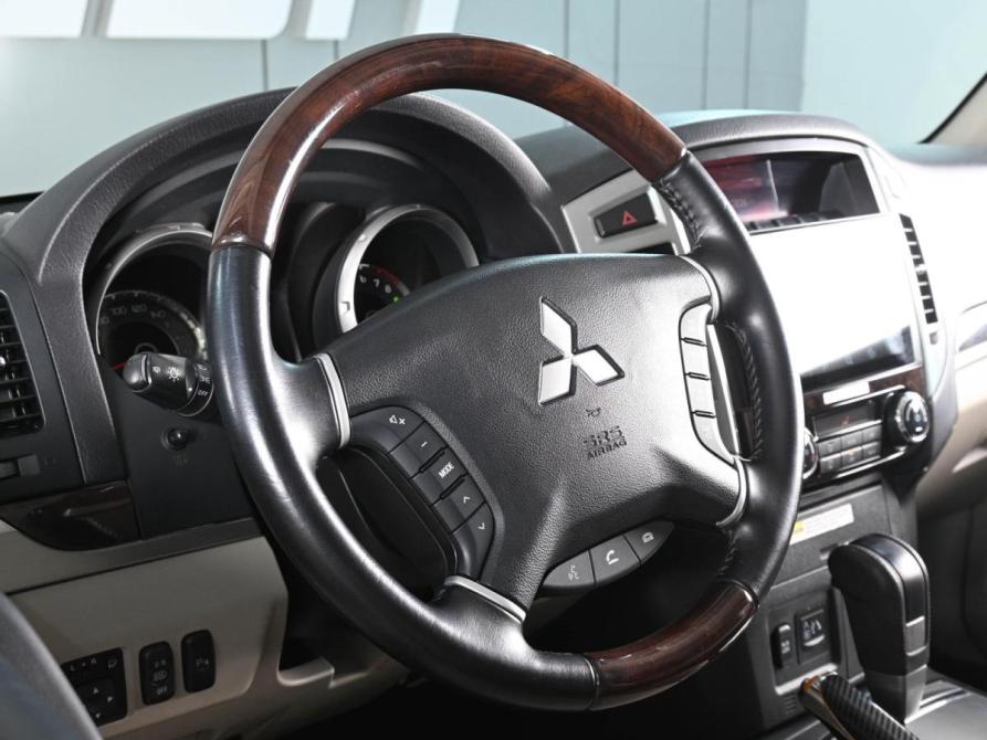 Mitsubishi Pajero IV Рестайлинг 2 Ростов-на-Дону  - изображение 12
