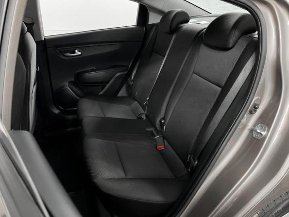 Kia Rio IV Рестайлинг с пробегом 2021 года, цена 1 675 000 рублей, 117922 км, седан, Автокод Объявления