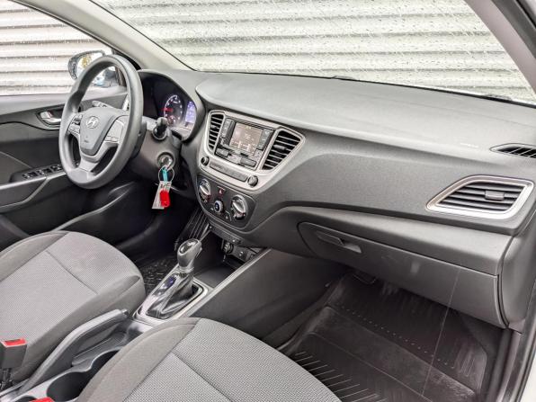 Hyundai Solaris II Рестайлинг с пробегом 2022 года, цена 1 545 000 рублей, 86180 км, седан, Автокод Объявления
