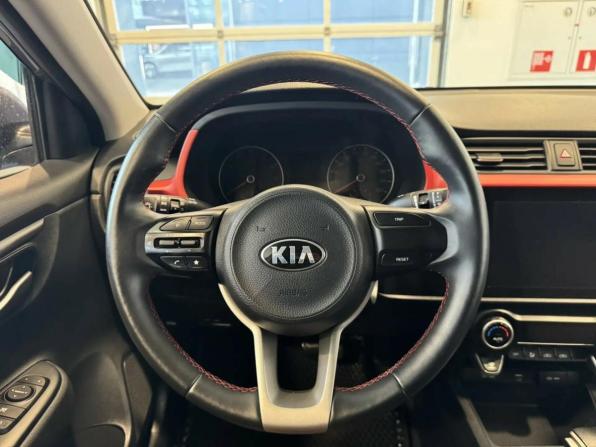 Kia Rio IV Рестайлинг с пробегом 2021 года, цена 1 890 000 рублей, 28491 км, седан, Автокод Объявления