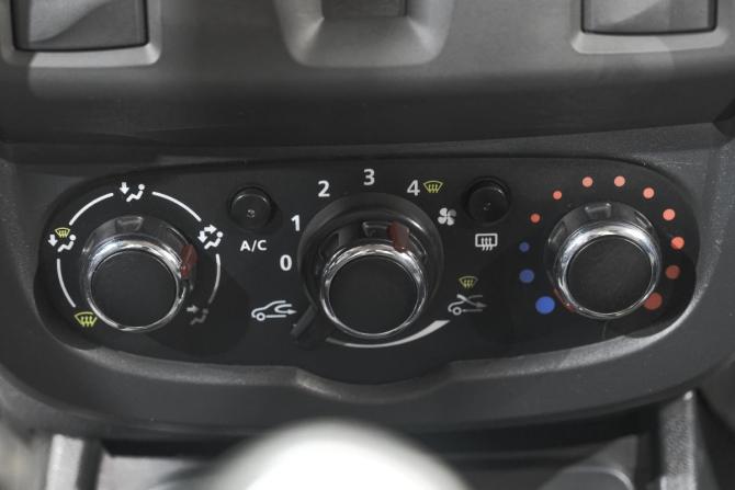 Renault Duster I Рестайлинг с пробегом 2020 года, цена 1 359 000 рублей, 189000 км, внедорожник, Автокод Объявления