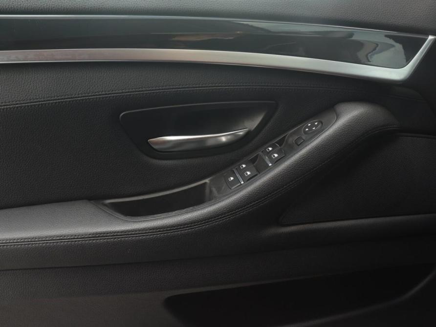 BMW 5 серии VI (F10/F11/F07) Рестайлинг Казань  - изображение 5