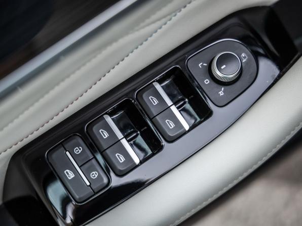 Geely Monjaro I с пробегом 2023 года, цена 3 238 000 рублей, 55200 км, внедорожник, Автокод Объявления