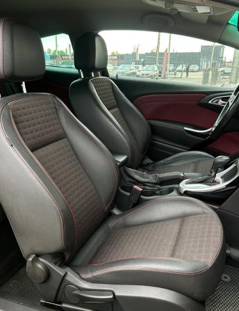 Opel Astra J Рестайлинг с пробегом 2013 года, цена 890 000 рублей, 139100 км, хэтчбек, Автокод Объявления