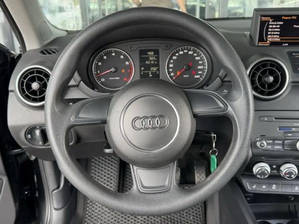 Audi A1 I (8X) с пробегом 2012 года, цена 999 000 рублей, 150185 км, хэтчбек, Автокод Объявления