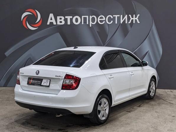 Skoda Rapid I Рестайлинг с пробегом 2017 года, цена 1 149 000 рублей, 97183 км, лифтбек, Автокод Объявления