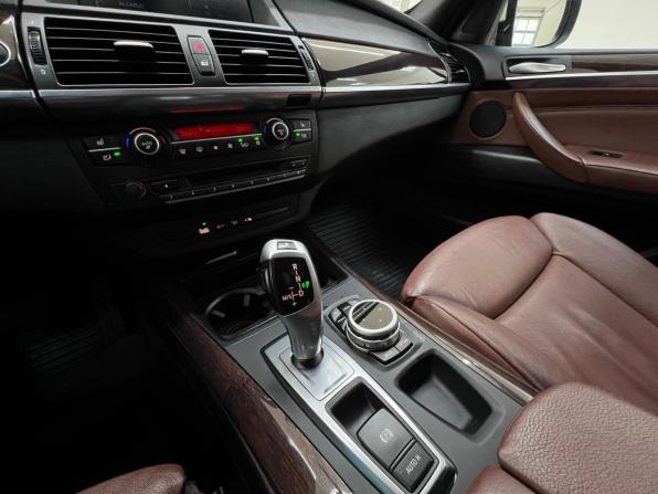 BMW X5 II (E70) Рестайлинг с пробегом 2010 года, цена 1 580 000 рублей, 151800 км, внедорожник, Автокод Объявления