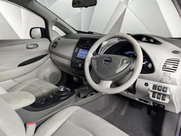 Nissan Leaf I (ZE0/AZE0) с пробегом 2012 года, цена 693 000 рублей, 81105 км, хэтчбек, Автокод Объявления