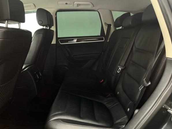 Volkswagen Touareg II Рестайлинг с пробегом 2016 года, цена 3 099 000 рублей, 176000 км, внедорожник, Автокод Объявления
