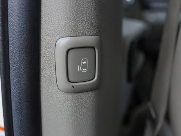 Kia Carnival III с пробегом 2019 года, цена 2 600 000 рублей, 141263 км, минивэн, Автокод Объявления