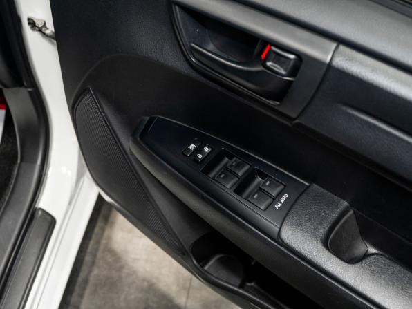 Toyota Corolla XI (E160 E170 E180) Рестайлинг 1 с пробегом 2016 года, цена 1 380 000 рублей, 120000 км, универсал, Автокод Объявления