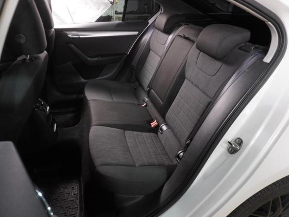 Skoda Octavia III (A7) с пробегом 2014 года, цена 999 000 рублей, 130555 км, лифтбек, Автокод Объявления