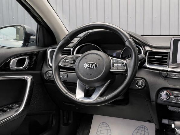 Kia Ceed III с пробегом 2019 года, цена 1 687 000 рублей, 122075 км, хэтчбек, Автокод Объявления