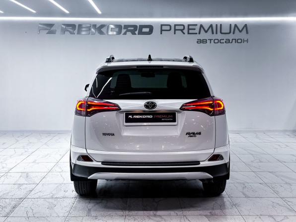 Toyota RAV4 IV (XA40) Рестайлинг с пробегом 2016 года, цена 2 599 000 рублей, 79800 км, внедорожник, Автокод Объявления