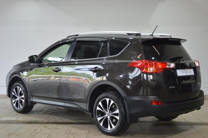Toyota RAV4 IV (XA40) Рестайлинг с пробегом 2015 года, цена 2 475 000 рублей, 103000 км, внедорожник, Автокод Объявления