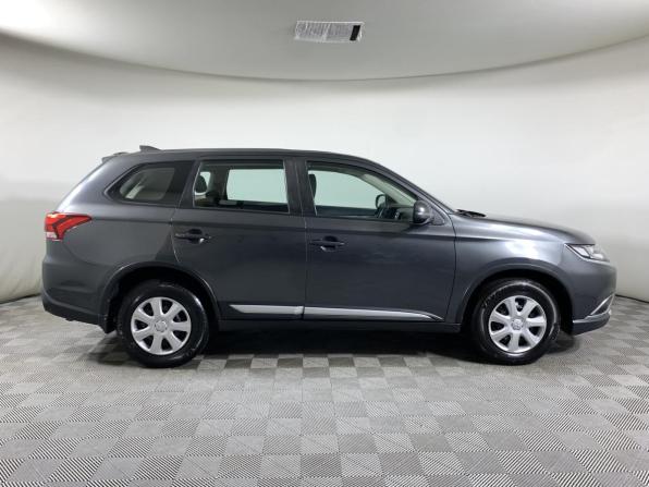 Mitsubishi Outlander III Рестайлинг 2 с пробегом 2017 года, цена 2 120 000 рублей, 64031 км, внедорожник, Автокод Объявления