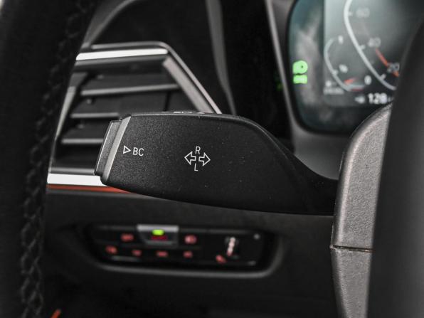 BMW 3 серии VII (G2x) с пробегом 2021 года, цена 3 020 000 рублей, 213966 км, седан, Автокод Объявления