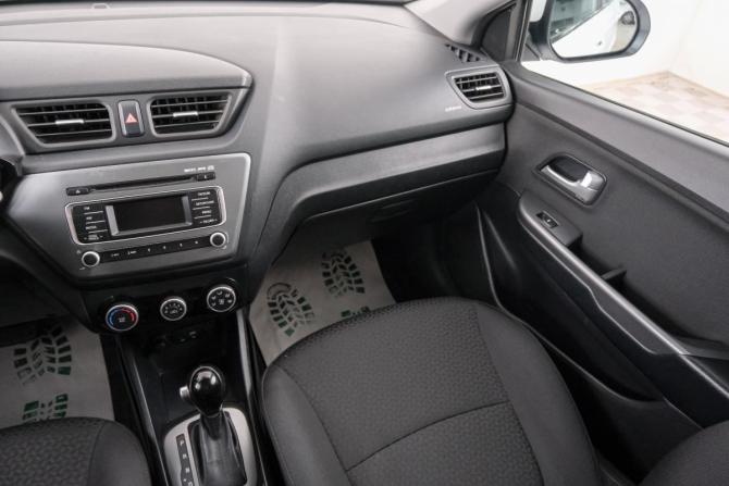 Kia Rio III Рестайлинг с пробегом 2017 года, цена 1 159 000 рублей, 88400 км, седан, Автокод Объявления
