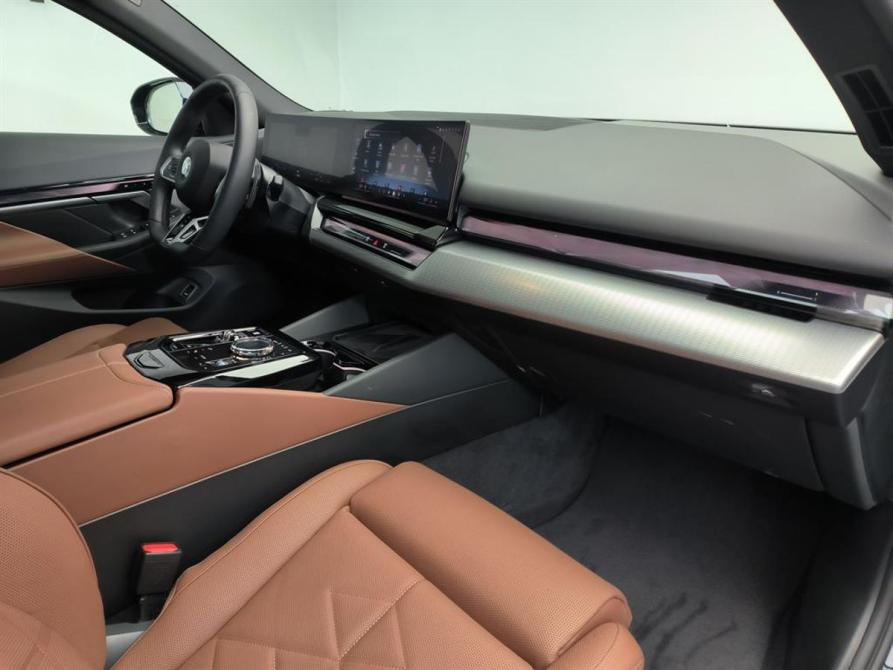 BMW 5 серии VIII (G60/G61/G68) Москва  - изображение 9