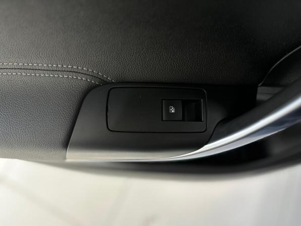 Opel Insignia I Рестайлинг с пробегом 2013 года, цена 1 210 000 рублей, 154693 км, седан, Автокод Объявления
