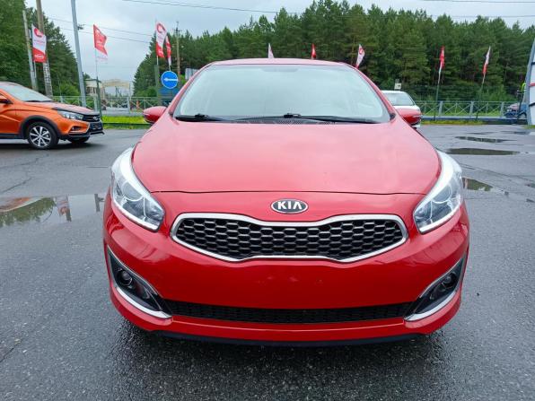 Kia Ceed II Рестайлинг с пробегом 2018 года, цена 1 599 995 рублей, 79760 км, хэтчбек, Автокод Объявления