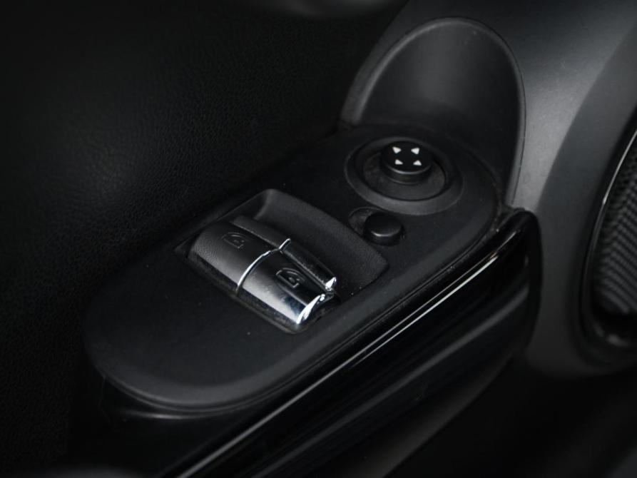 Mini Hatch III (F55/F56) Рестайлинг Москва  - изображение 11