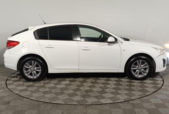 Chevrolet Cruze I Рестайлинг с пробегом 2013 года, цена 550 000 рублей, 176708 км, хэтчбек, Автокод Объявления
