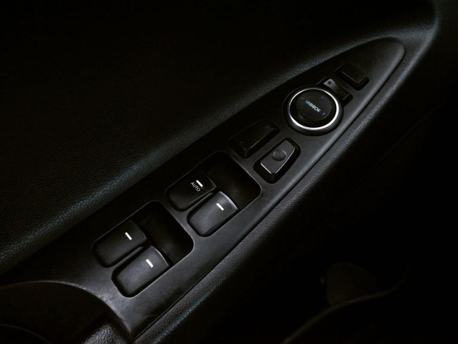 Hyundai Sonata VI (YF) Екатеринбург  - изображение 12