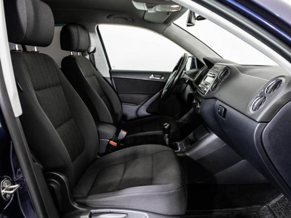Volkswagen Tiguan I Рестайлинг с пробегом 2012 года, цена 949 000 рублей, 224340 км, внедорожник, Автокод Объявления