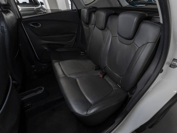 Renault Kaptur I с пробегом 2017 года, цена 1 580 000 рублей, 109476 км, внедорожник, Автокод Объявления