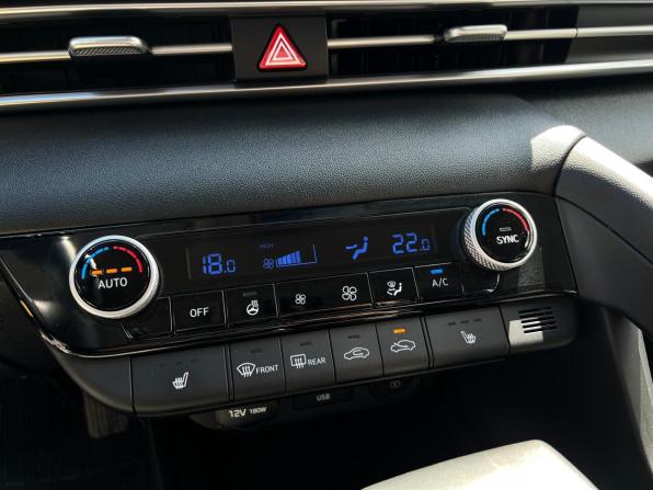 Hyundai Elantra VII (CN7) с пробегом 2021 года, цена 2 350 000 рублей, 21950 км, седан, Автокод Объявления