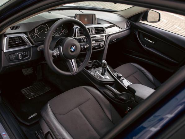 BMW 3 серии VI (F3x) Рестайлинг с пробегом 2018 года, цена 2 025 000 рублей, 101000 км, седан, Автокод Объявления